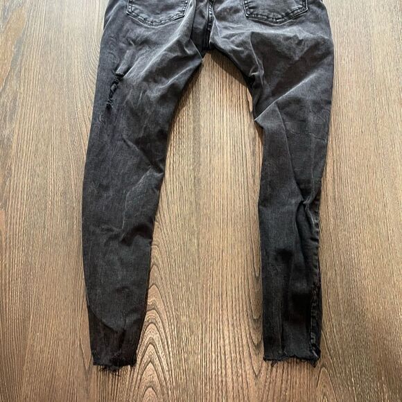 Pull & Bear Skinny Leg Black High Rise Jeans Size 31 - Picture 9 of 10